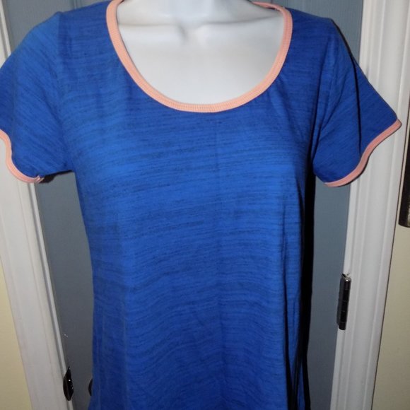 Lularoe Blue/Pink Classic T Shirt Size XXS Women's - Picture 2 of 3